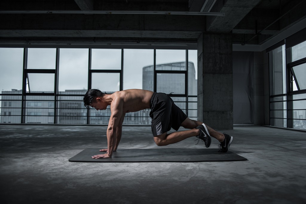 Coronavirus Fitness Man Working Out 2294361