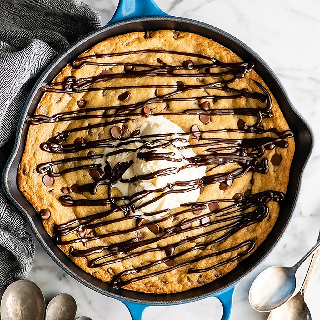 Chocolate Chip Skillet Cookie Pizookie Via Joy Food Sunshine