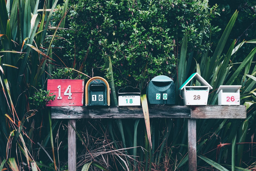 how to be a good neighbor while social distancing
