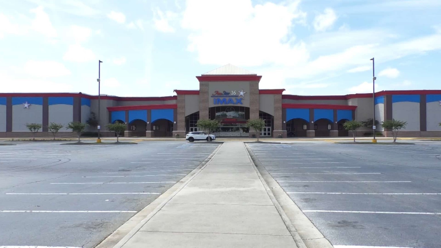 Amstar 16 in Macon reopens for the weekend 41NBC News WMGTDT