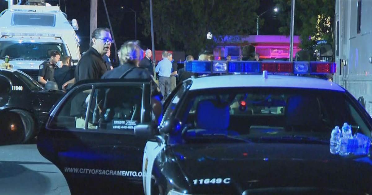 Sacramento police officer shot and killed; suspected gunman in custody ...