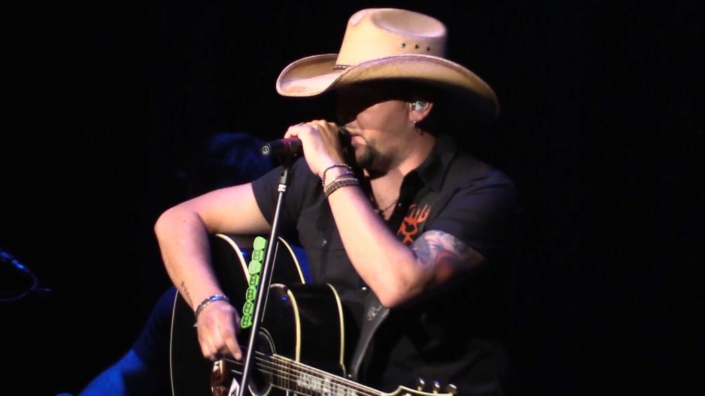 Country music star Jason Aldean performed a benefit concert Thursday night at the Grand Opera House in Macon.