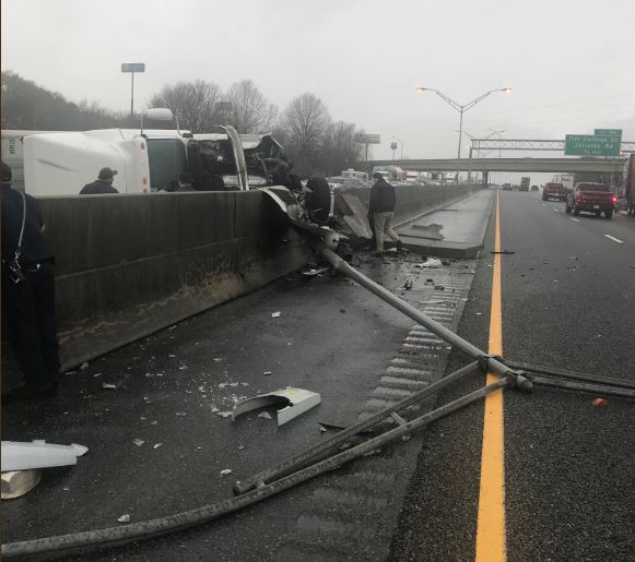 Monroe County traffic accident on I-75 12.20.2017