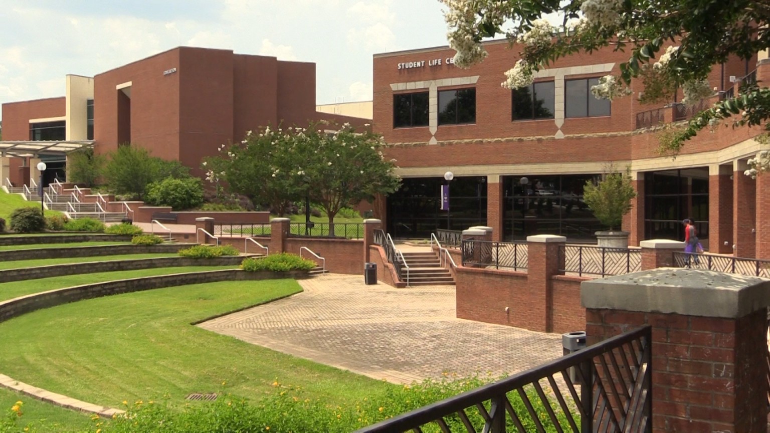 Middle Georgia State University Lowers Online Class Tuition 41NBC Middle Georgia State University Lowers Online Class Tuition 41NBC