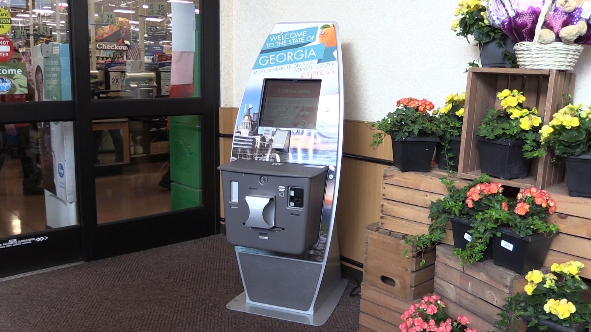 middle-georgia-s-only-car-tag-renewal-kiosk-opens-at-macon-kroger