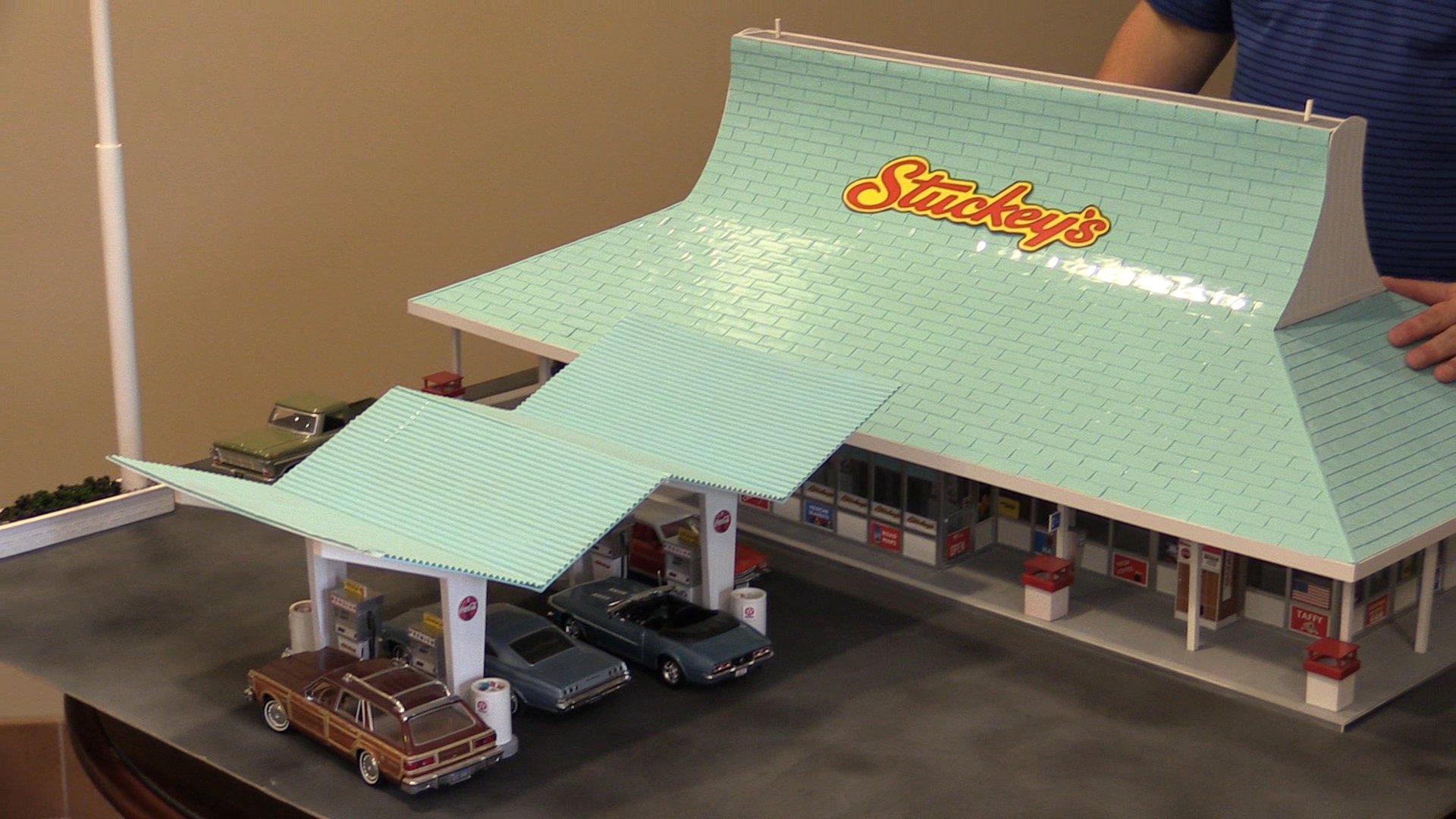 Stuckey's Fan Donates Scale Model to Eastman 41NBC News WMGTDT