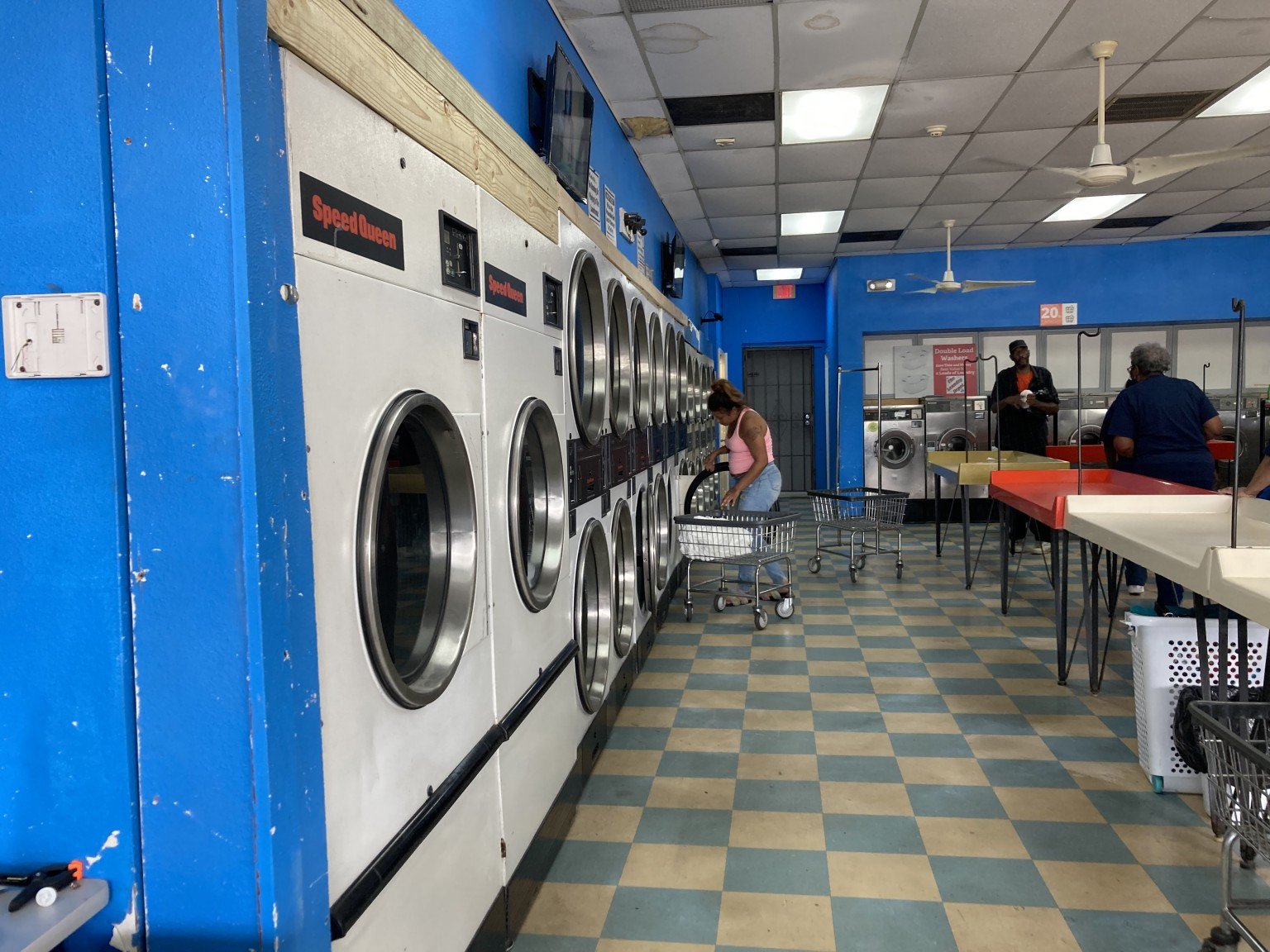 Laundry Link Laundry Love helps locals get their clothes clean 41