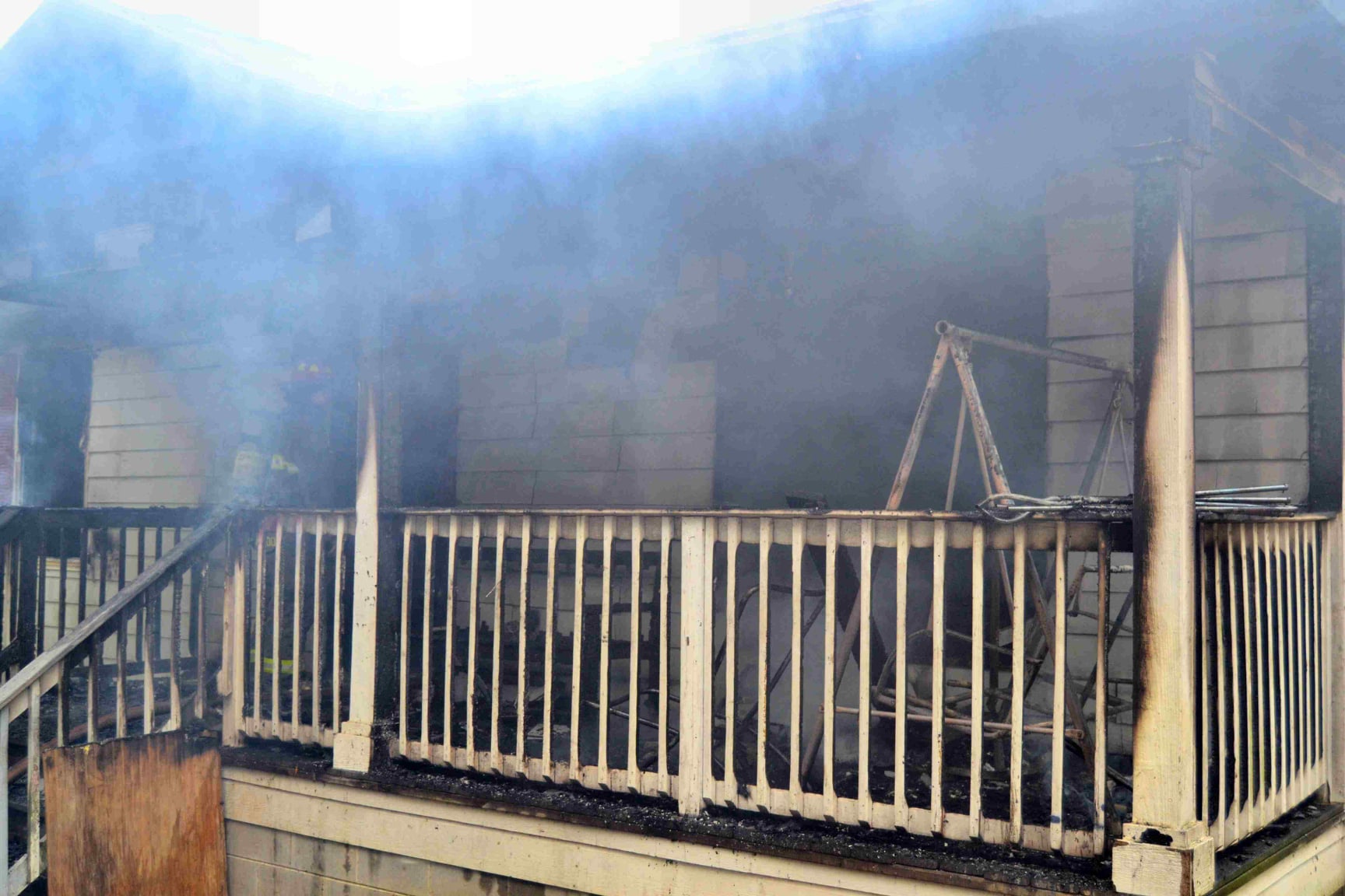 Family of eight escapes morning house fire in Monroe County 41NBC