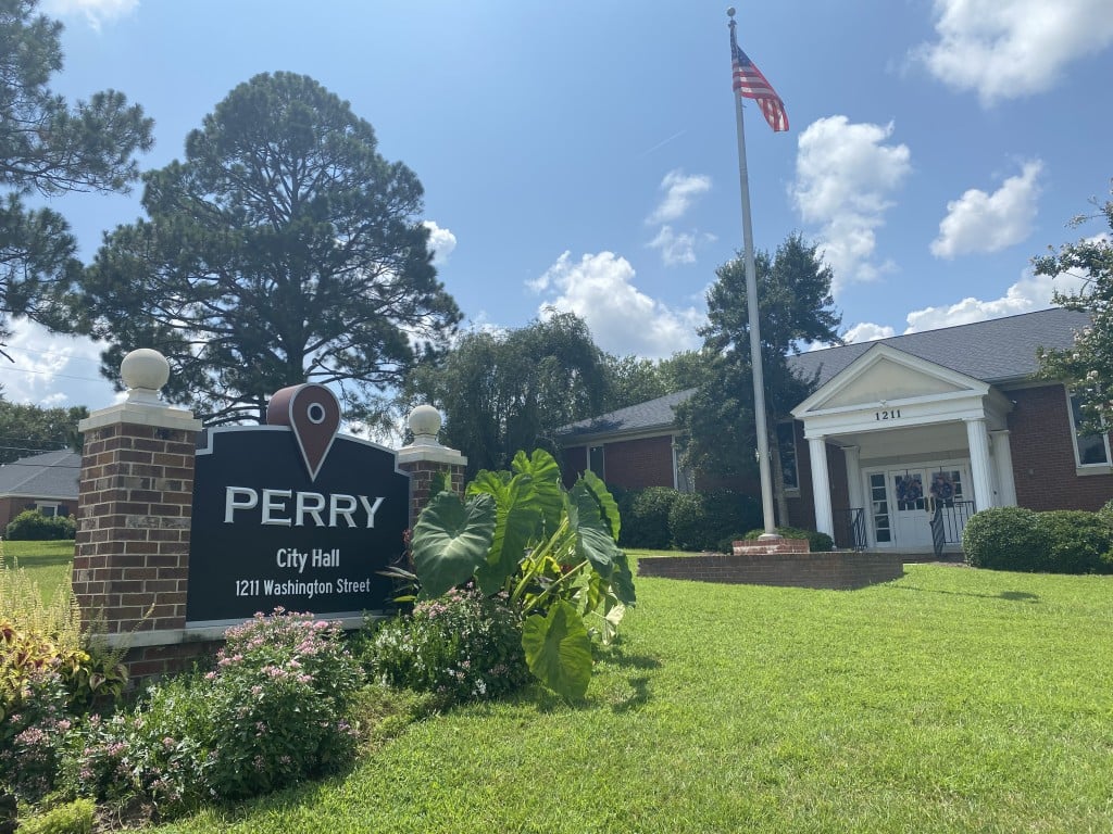 Perry City Hall