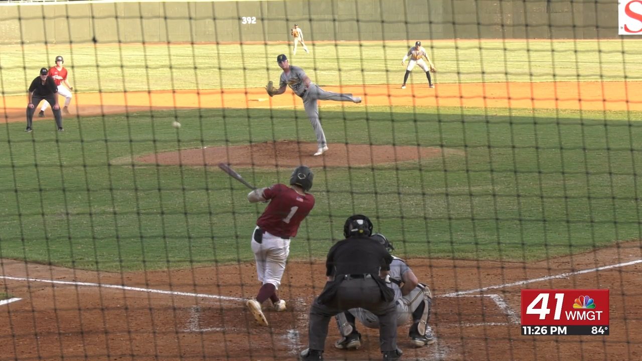 Macon Bacon defeat the Savanah Bananas for the first time this season