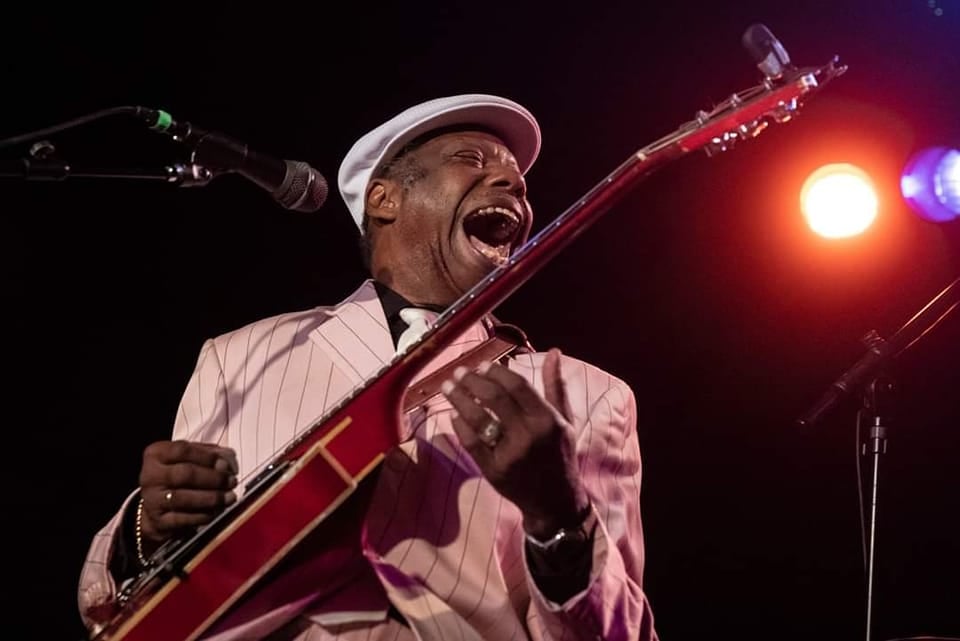 Walter "wolfman" Washington