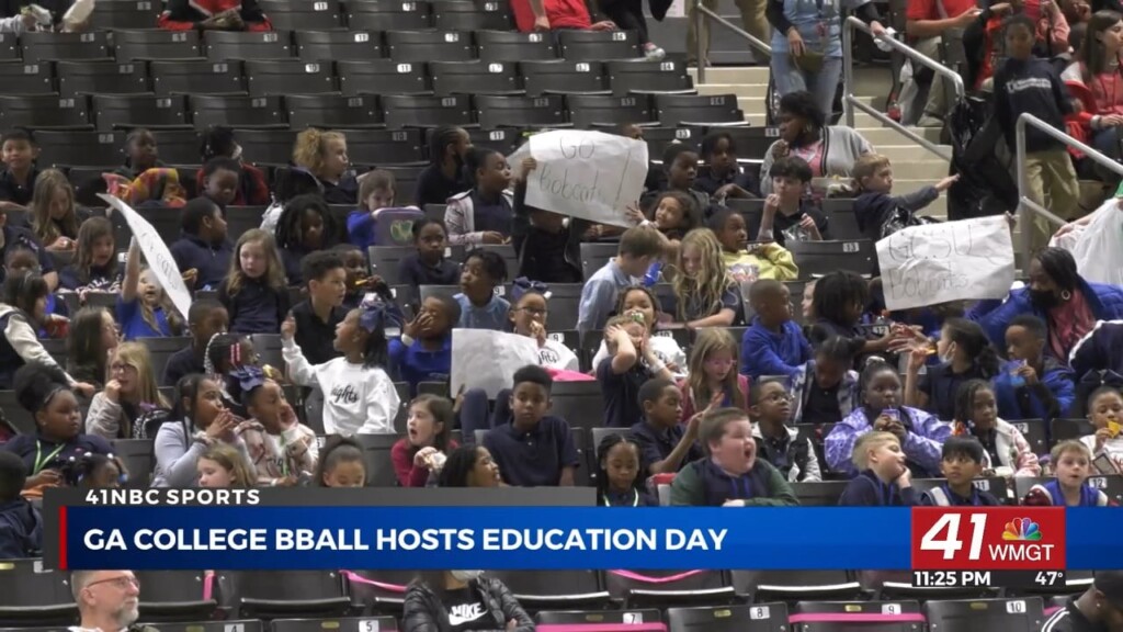 Georgia College Hosts Baldwin County Students For Education Day Game