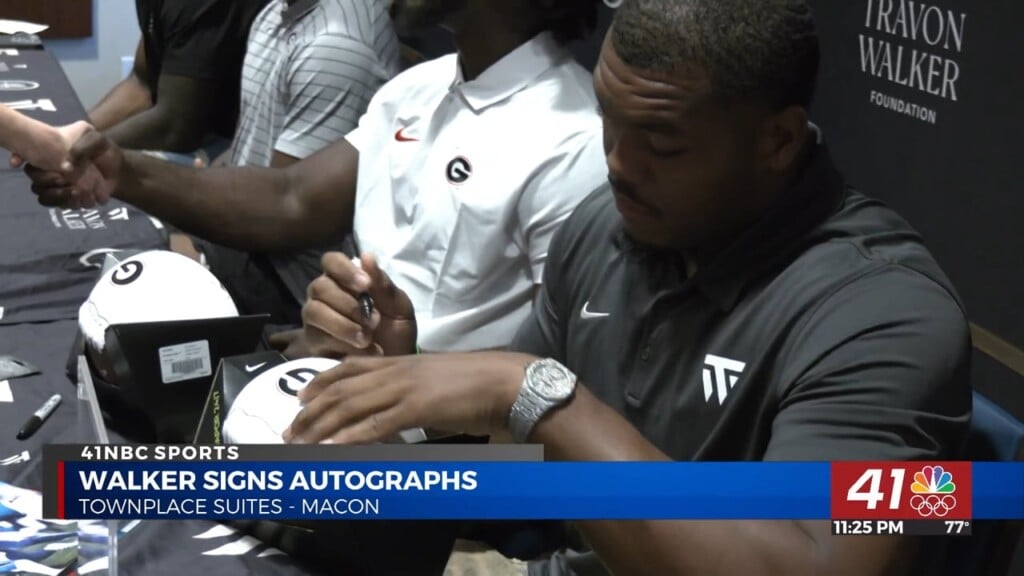 Travon Walker In Macon To Sign Autographs Ahead Of Football Camp