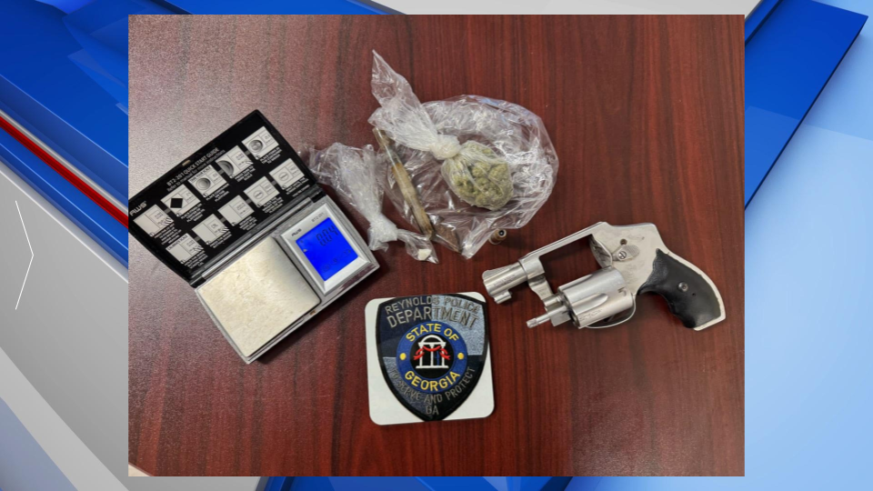 Police Find Drugs And Stolen Gun During Traffic Stop
