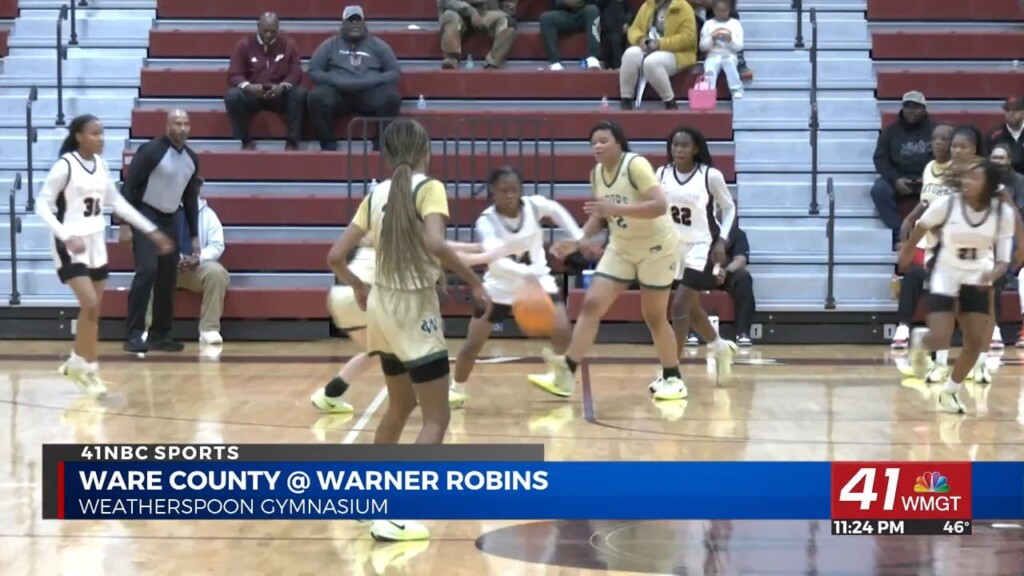 Ware County Lady Gators Battle Warner Robins Lady Demons In Region Championship Game