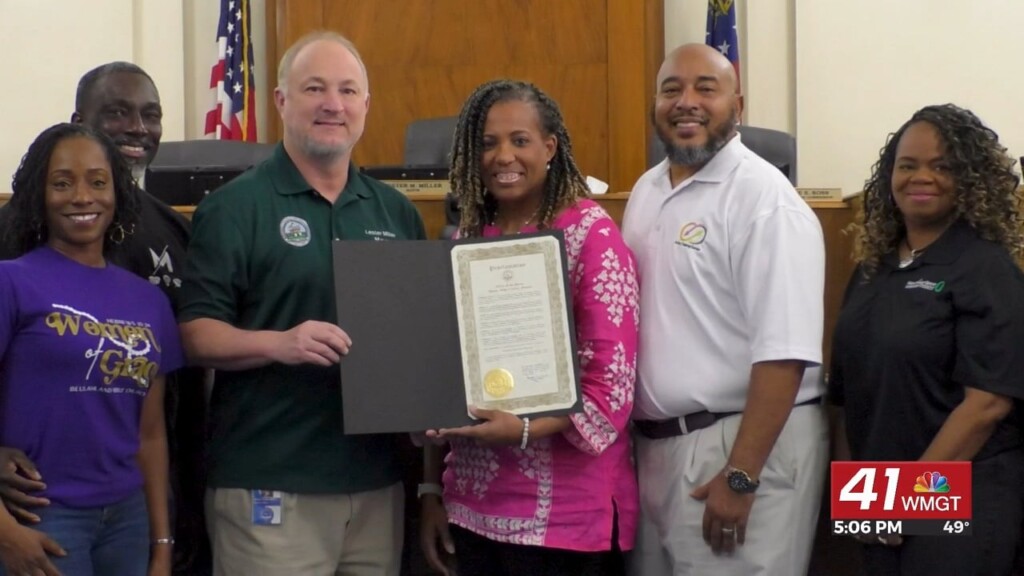 Mayor Lester Miller Officially Signed The National Marriage Week Proclamation Declaring February 7th 14th National Marriage Week