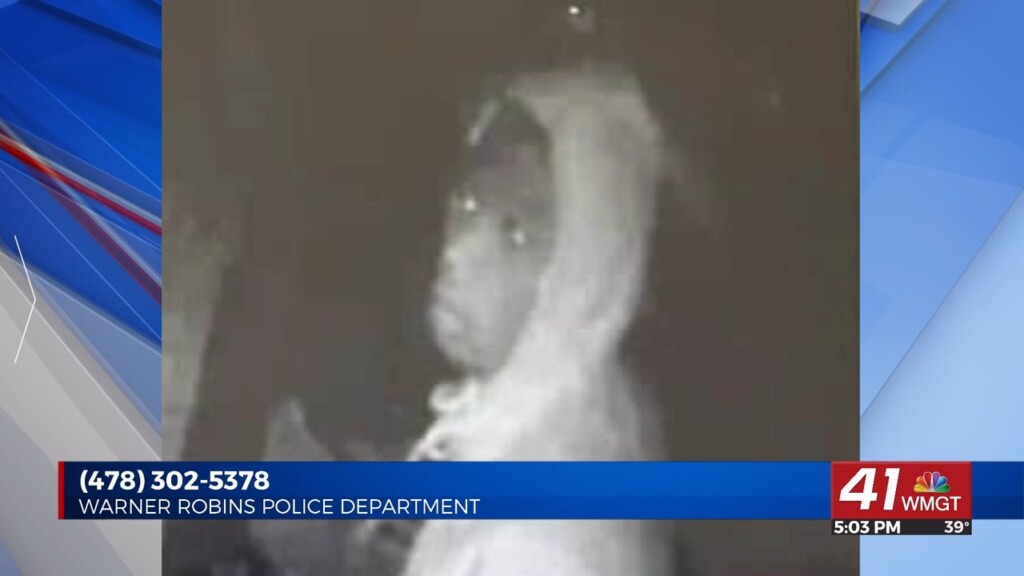 Suspect Breaks Into Several Vehicles, Wrpd Needs Help With Identification
