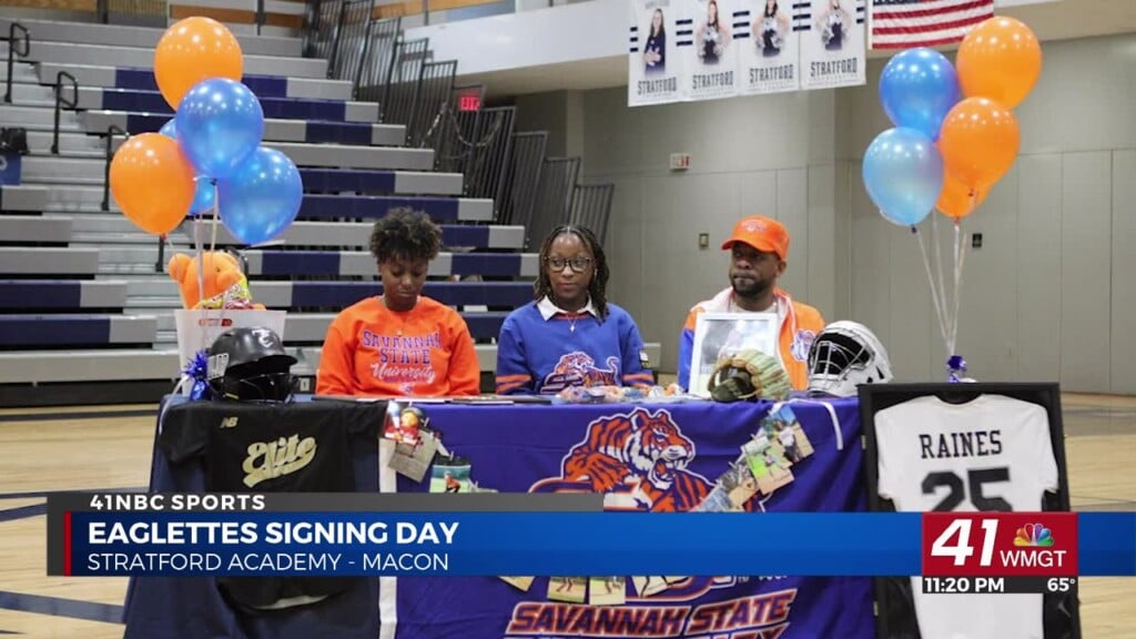 Two Stratford Eaglettes Signs Early Wednesday Morning