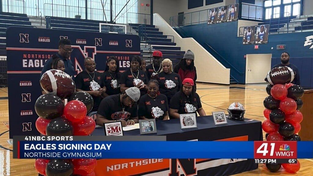 Several Northside Eagles Sign Their Letters Of Intent This Morning
