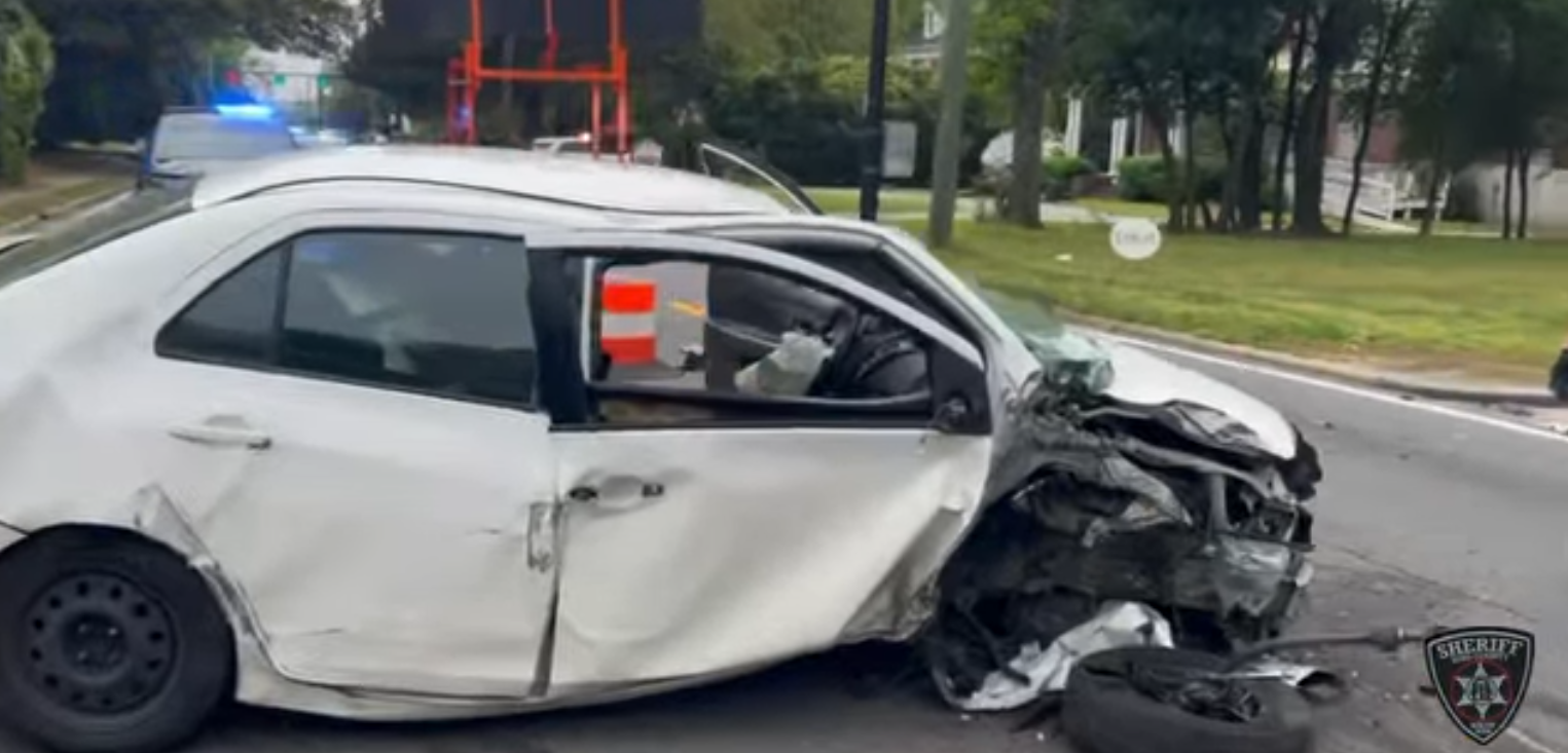 Macon man arrested after high-speed chase ends in crash on Vineville ...