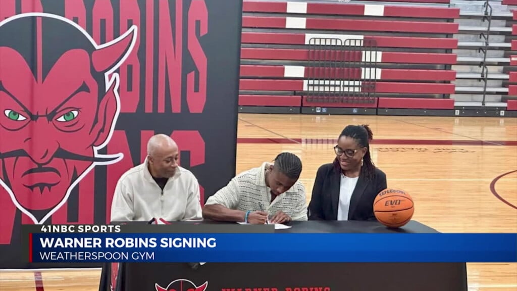 Warner Robins Senior Gabe Jacobs Signs His Letter Of Intent To Play College Basketball