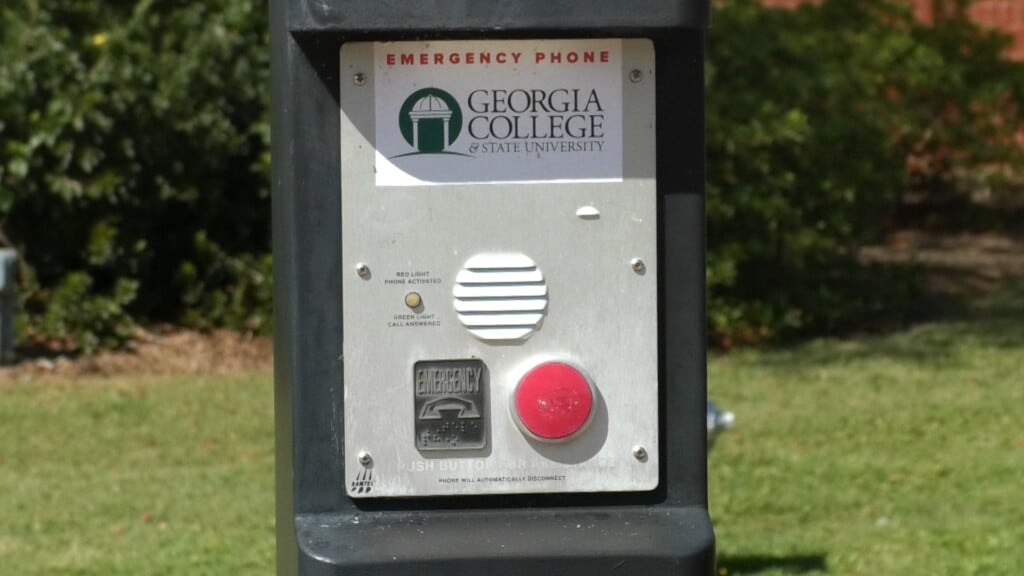 Pkg00 00 29 14still001