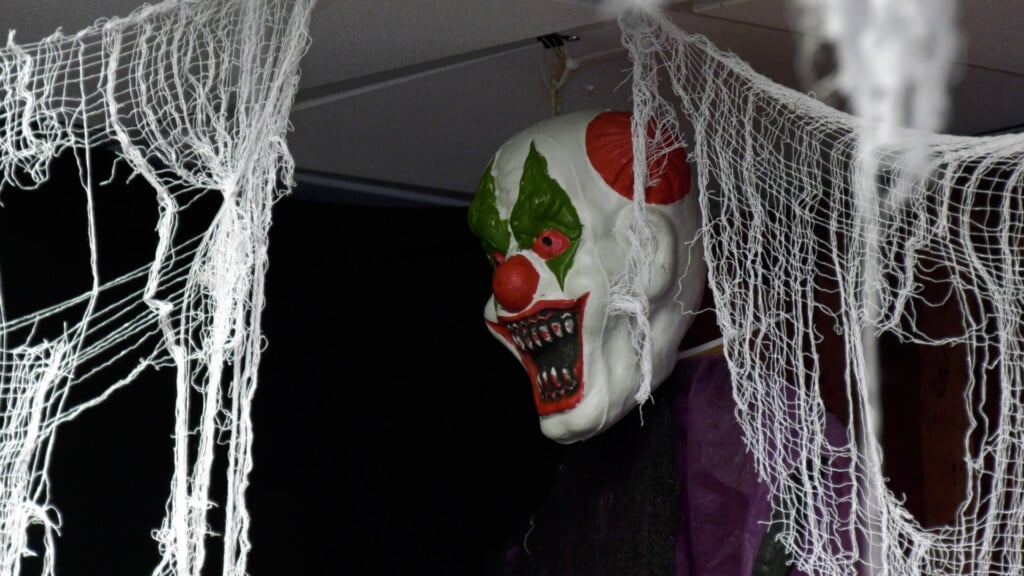 Vo00 00 21 17still001