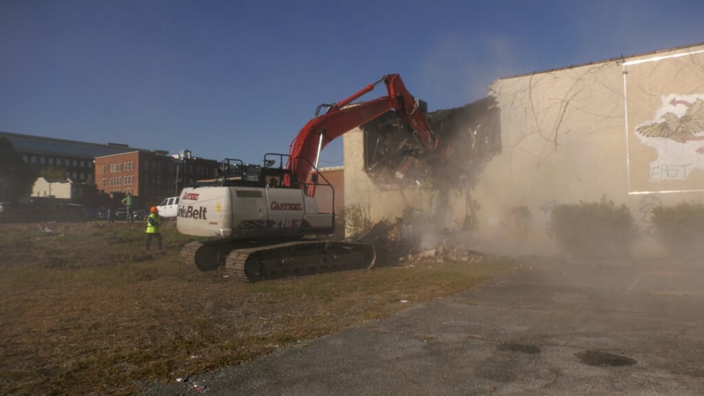 08010002mp405 28 03 39still001