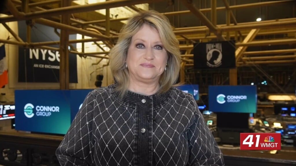 Tech Report: Global Smartphone Market To Shrink 13% In 2026 Amid Memory Chip Shortage, Ebay Cuts Jobs, Instagram Adds Teen Safety Alerts