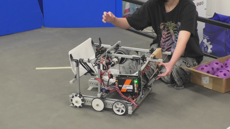 Pulaski County Middle School expands robotics program for students ...