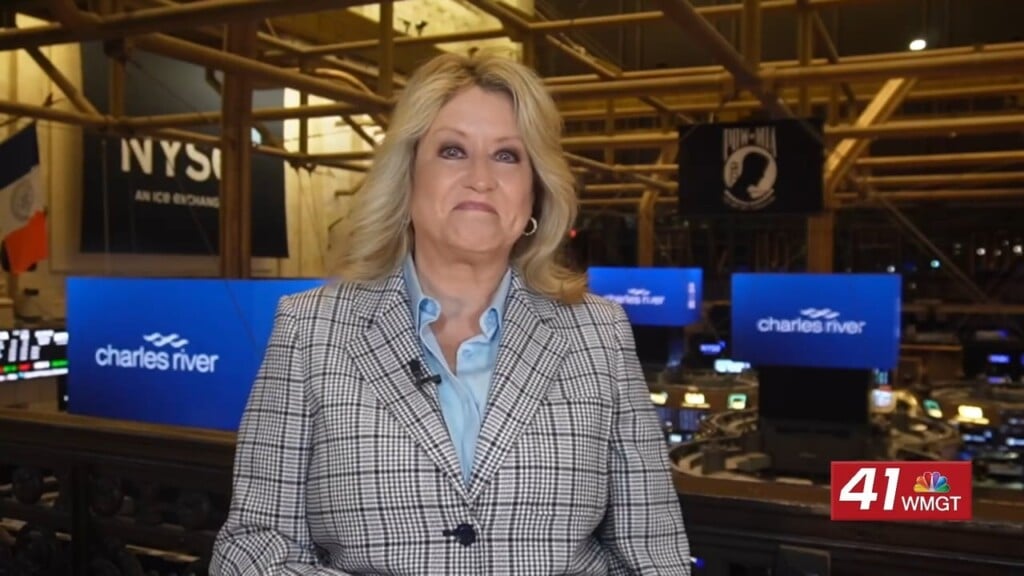 Morning Business Report: Oil Surges, Stocks Wobble And Airline Fees Rise Amid Iran Conflict