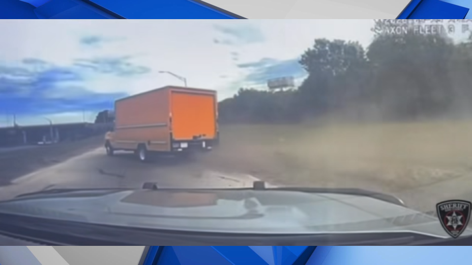 Stolen Box Truck Chase Gfx