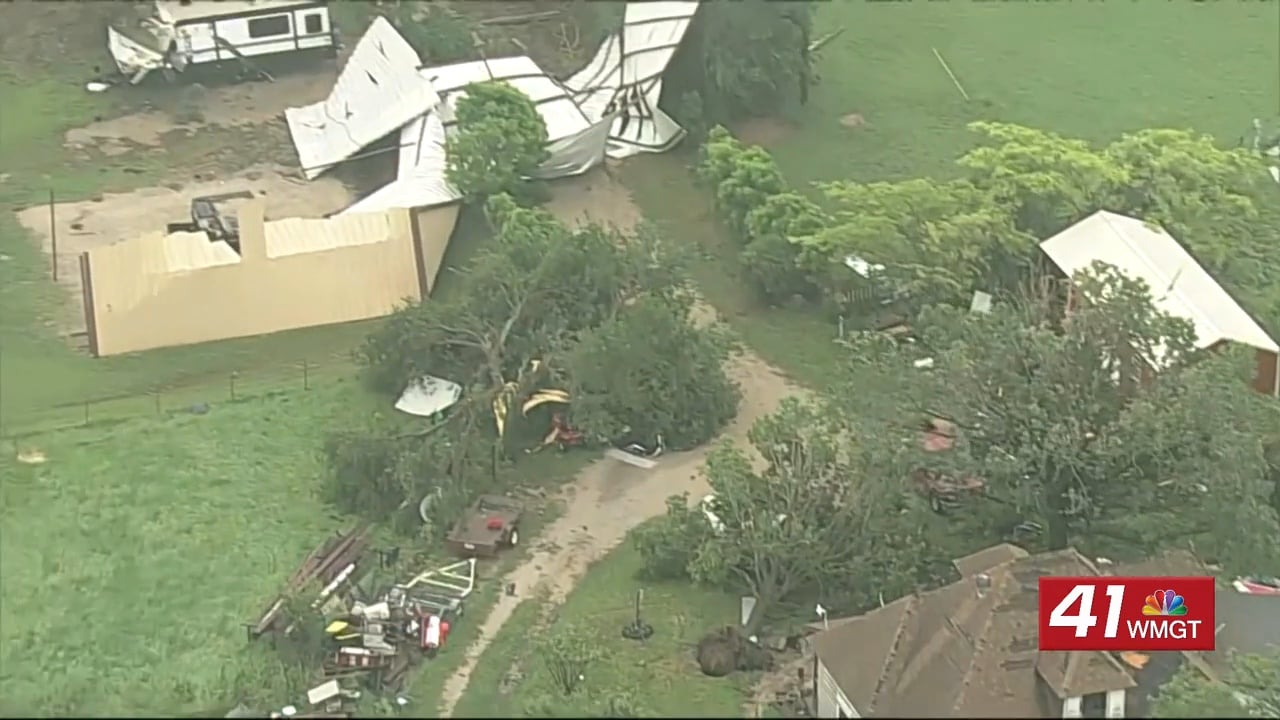 Severe storms leave damage across Midwest and Plains
