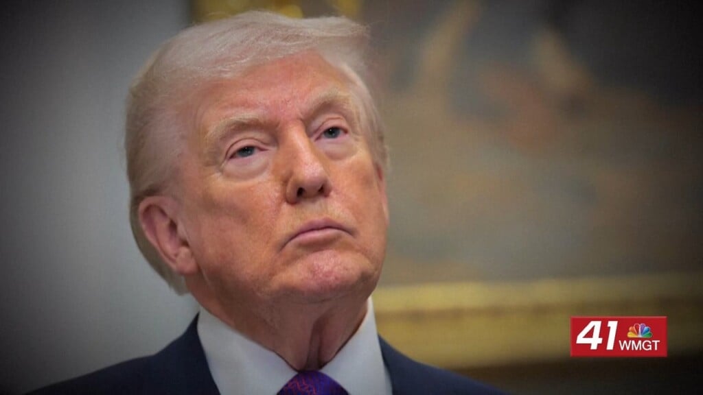 Trump Faces Gop Pushback Over Restitution And Ballroom Funding
