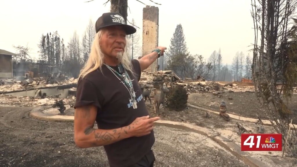Washington Wildfires Destroy Homes As Thousands Remain Evacuated