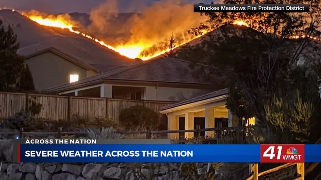 Hawk Fire Forces Tens Of Thousands To Evacuate In Reno