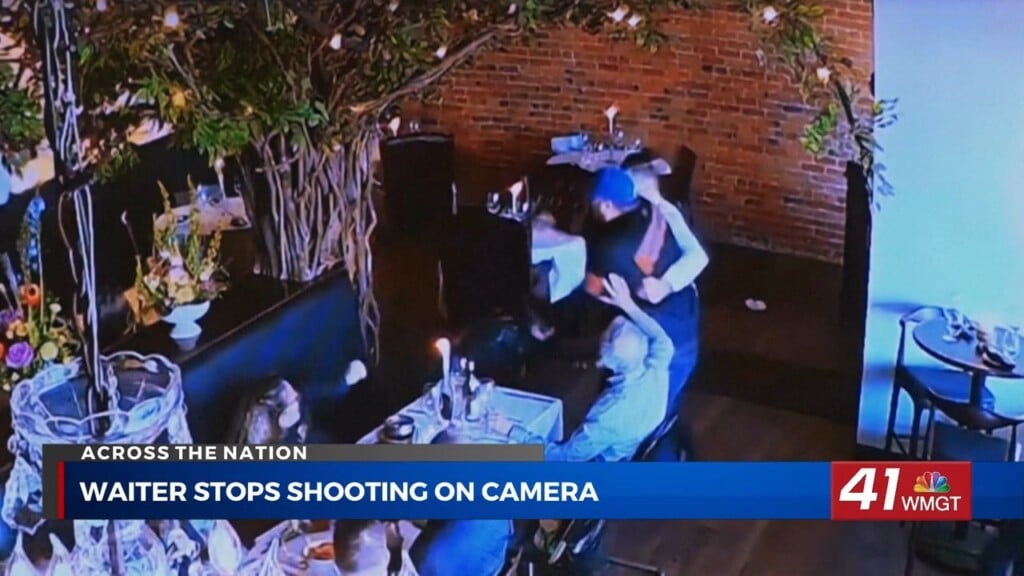 Ohio Waiter Tackles Man Convicted Of Trying To Shoot Ex Wife In Restaurant