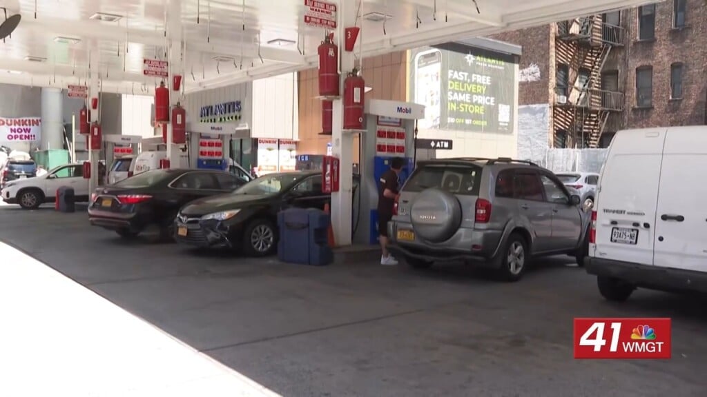 Gas Prices Climb Ahead Of Labor Day Weekend