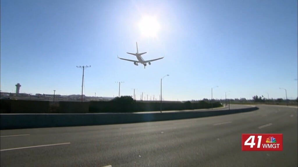 Airlines Cut Flights As Rising Fuel Costs Threaten Higher Holiday Fares