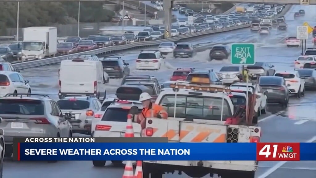 Severe Storms Bring Major Flooding To Midwest As California Prepares For El Niño