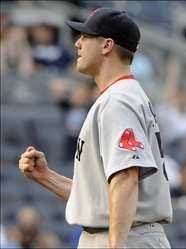 Photo: New York Yankees Derek Jeter reacts in Game 3 of the 2010