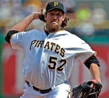 It's official: Pirates trade Hanrahan to Red Sox