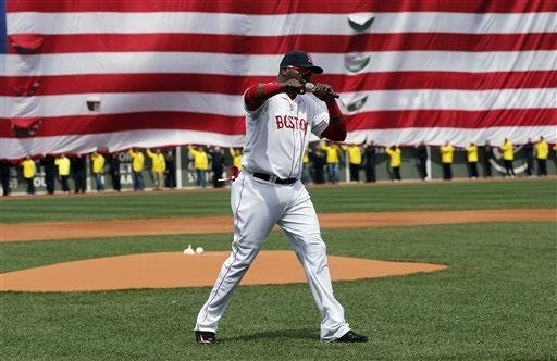 Emotional Shane Victorino retires from baseball as a member of the