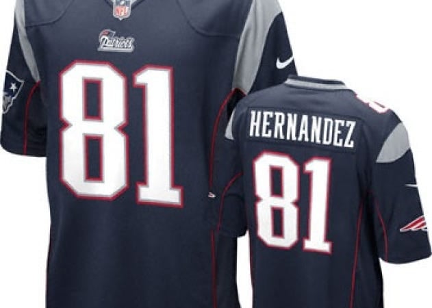 Patriots to offer free Hernandez jersey exchange