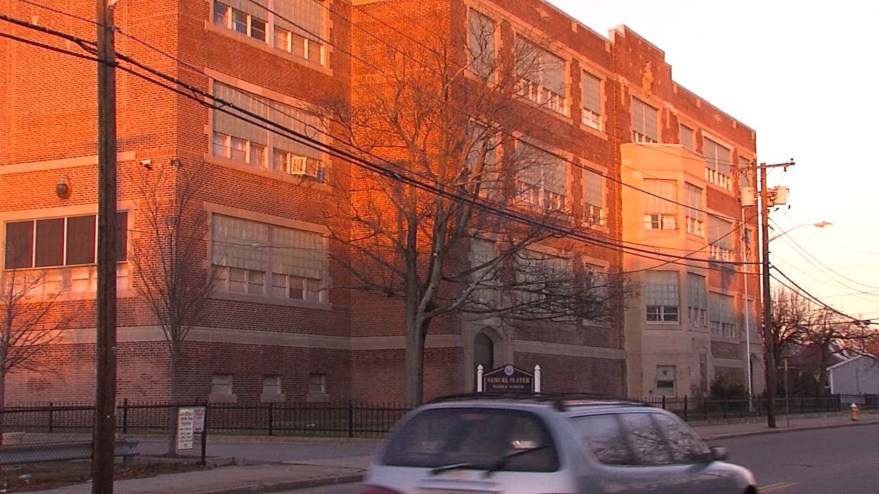 Classes canceled at Slater Jr. High for Asbestos removal