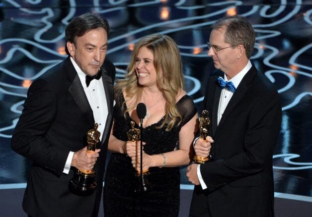 RI's Jennifer Lee wins Oscar for 'Frozen'