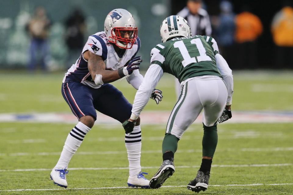 After NY Jets passed on Darrelle Revis, he bolts for Patriots in