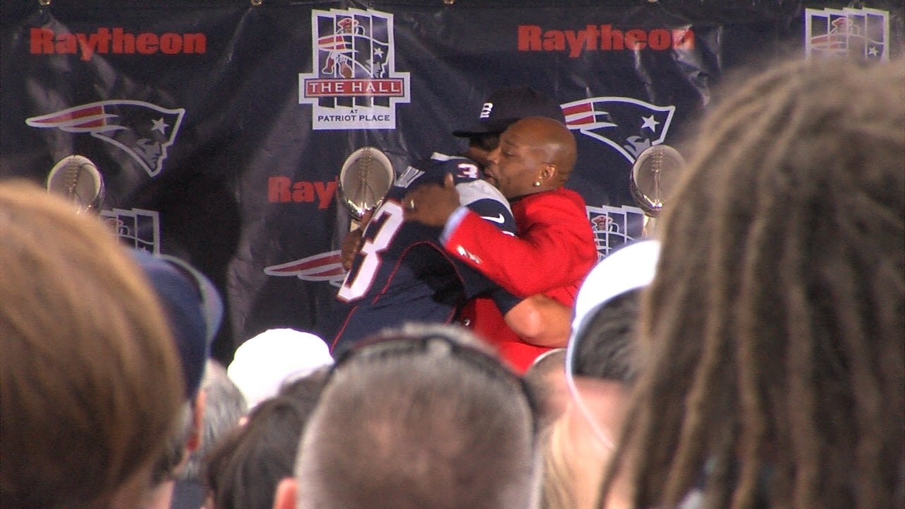 Tom Brady crashed Kevin Faulk's Hall of Fame induction - Sports Illustrated