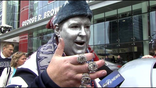 LIVE IN HOUSTON: Patriots Superfan 'The Silver Bullet' Makes Hi