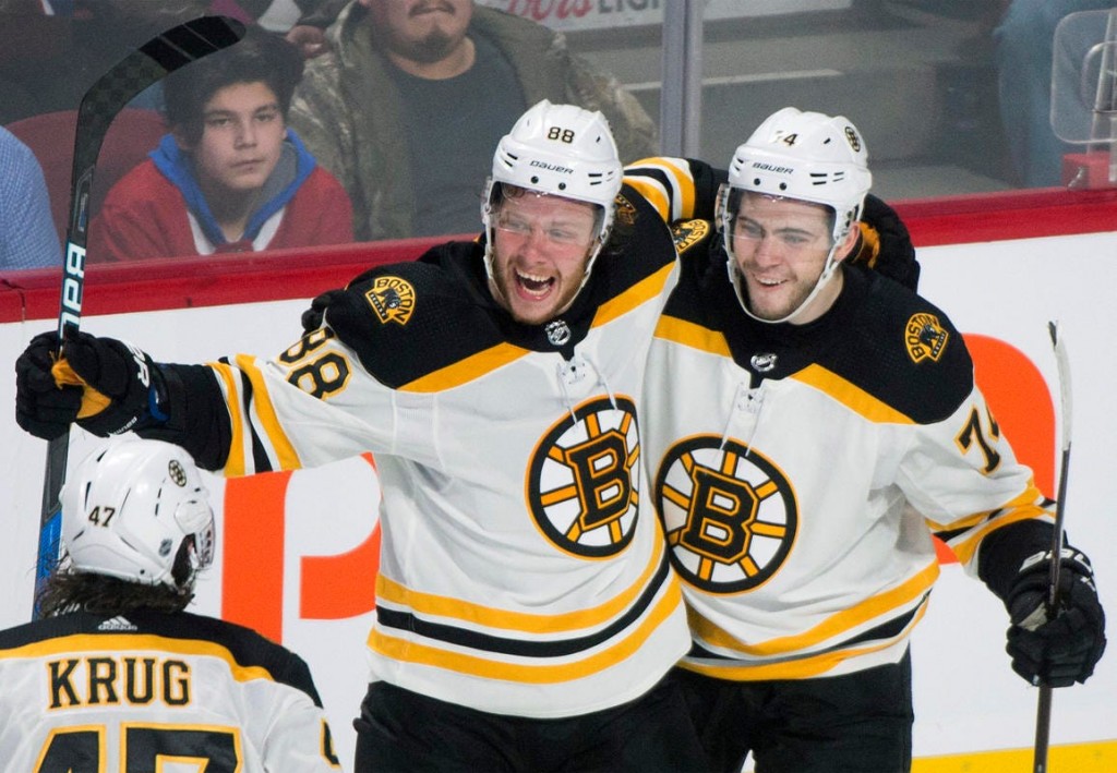 David Pastrnak's hat trick leads Bruins past Maple Leafs